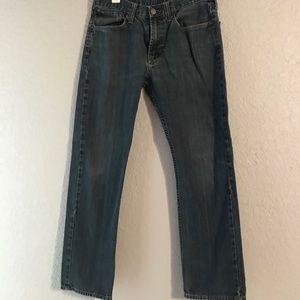 DONATING🧔🏻 men’s medium wash jeans